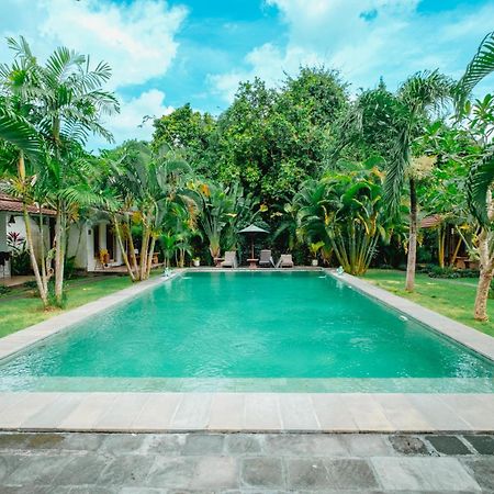 Agung Wiwin Homestay & Restaurant Mengwi 外观 照片